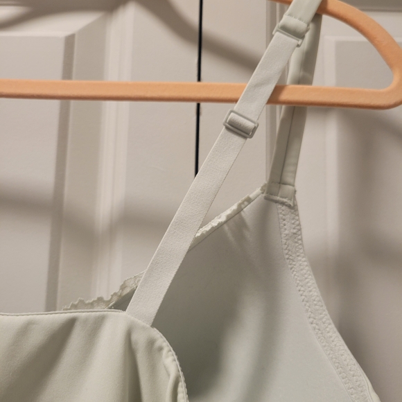 SKIMS Fits Everybody Lace Push-up Bodysuit - Picture 4 of 4